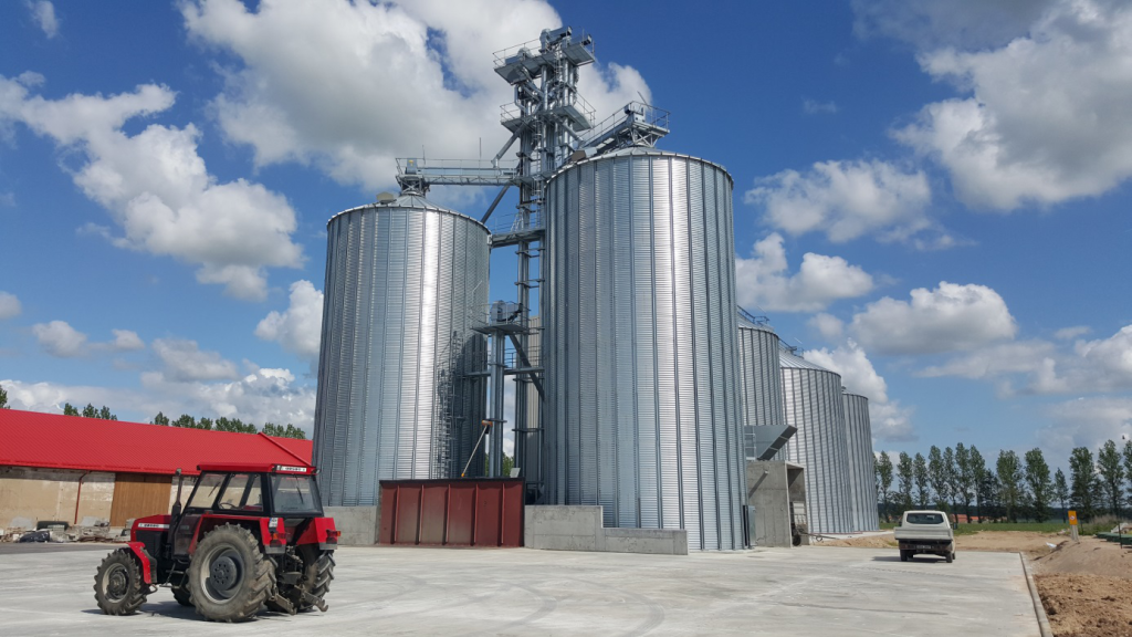Silosy zbożowe wraz z infrastrukturą towarzyszącą w Dzietrzychowie