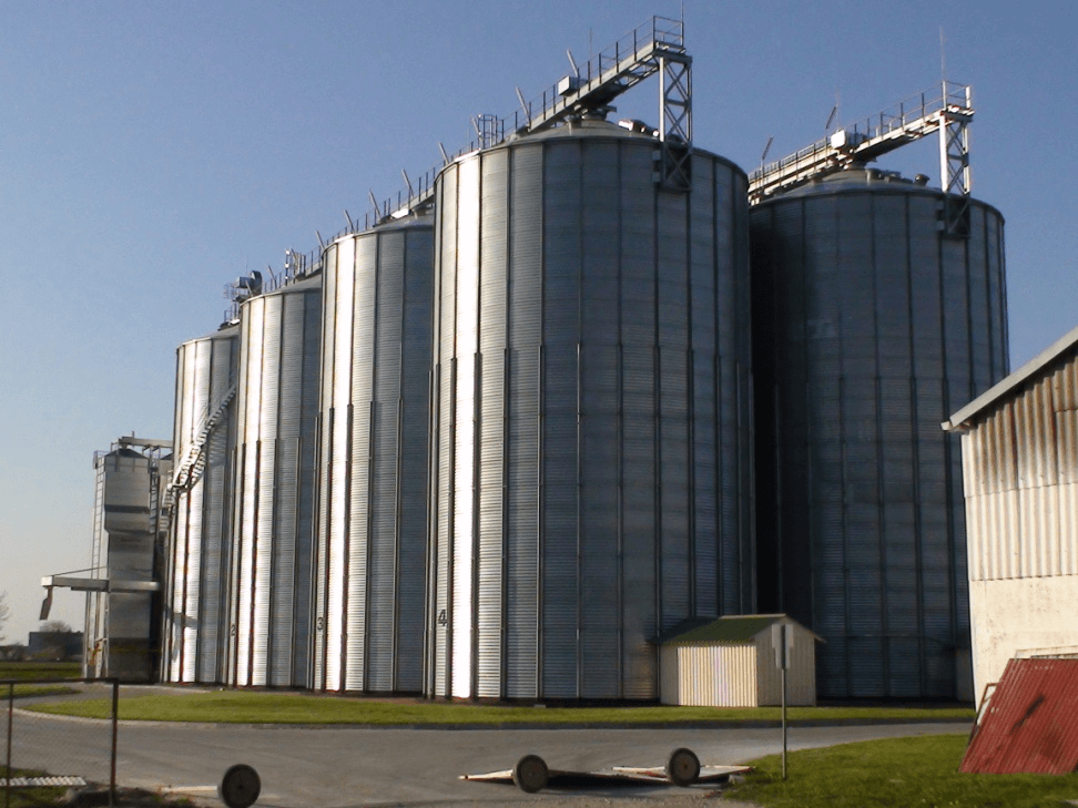 Silosy zbożowe wraz z infrastrukturą towarzyszącą w Pobłociu Wielkim